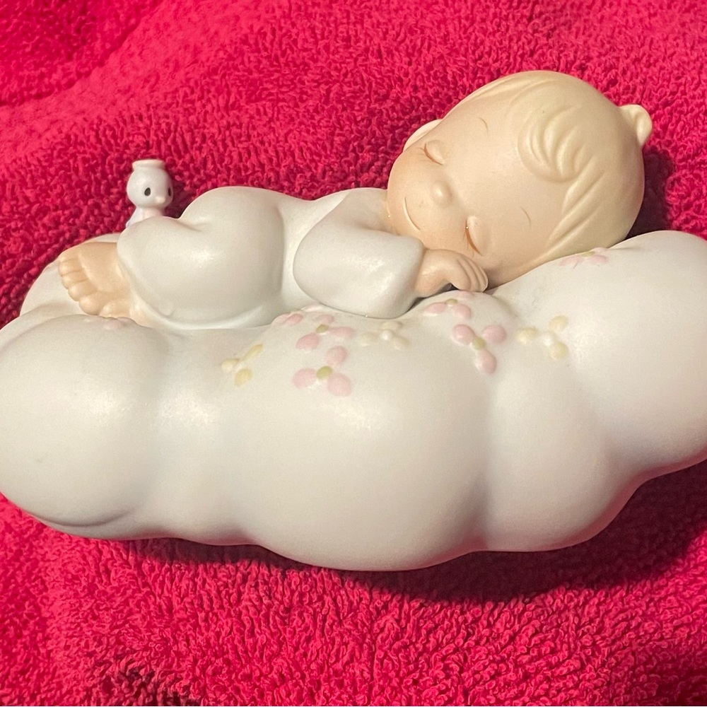 Precious moments figure SAFE IN THE ARMS OF JESUS